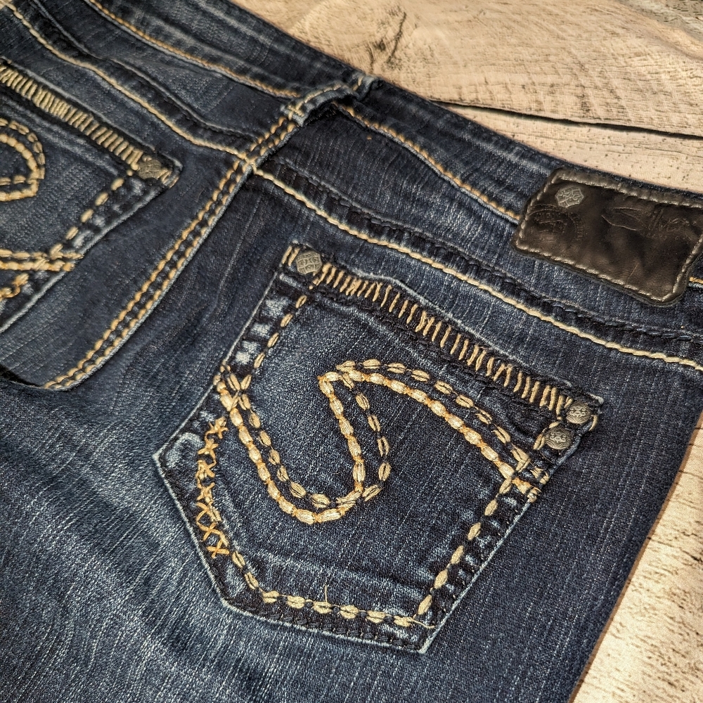 Silver Jeans - Picture 3 of 3
